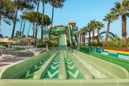 TITANIC DELUXE GOLF BELEK Pools & Beach